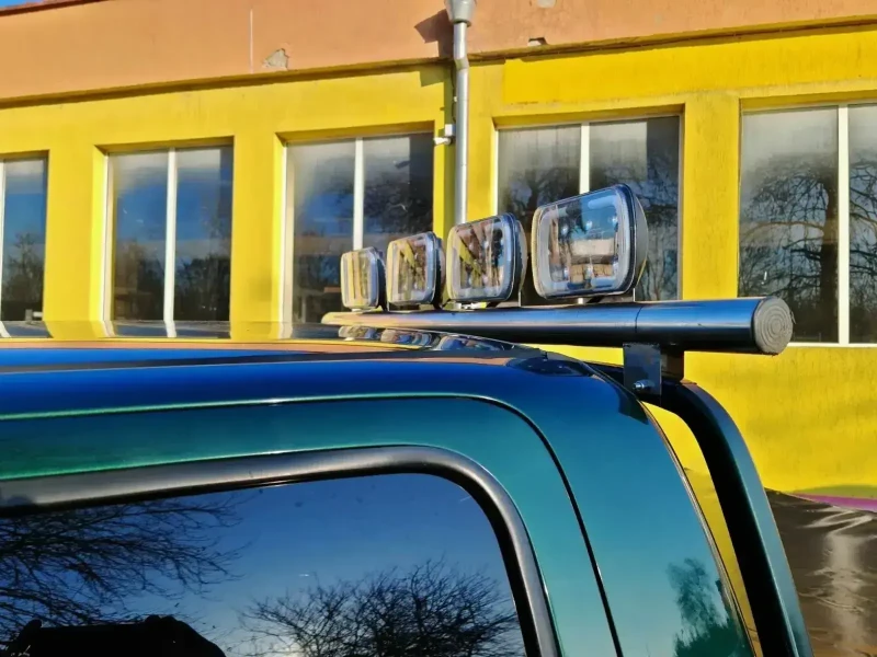 Toyota Hilux 2.5 D4D, снимка 13 - Автомобили и джипове - 52372501