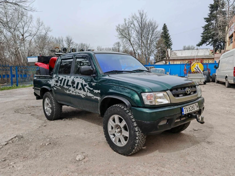 Toyota Hilux 2.5 D4D, снимка 5 - Автомобили и джипове - 52372501