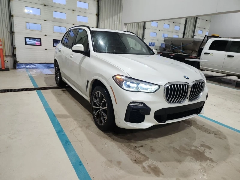 BMW X5 M-pkg* Xdrive* 360View* Harman/Kardon* Keyless* Об, снимка 2 - Автомобили и джипове - 52848567
