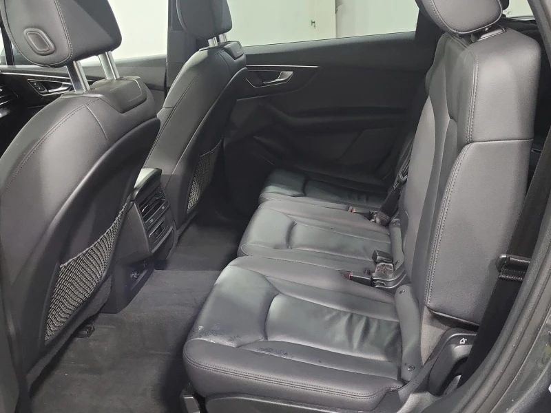 Audi Q7 KOMFORT * * 7 МЕСТА * * CARFAX * * АВТО КРЕДИТ * *, снимка 11 - Автомобили и джипове - 53220577