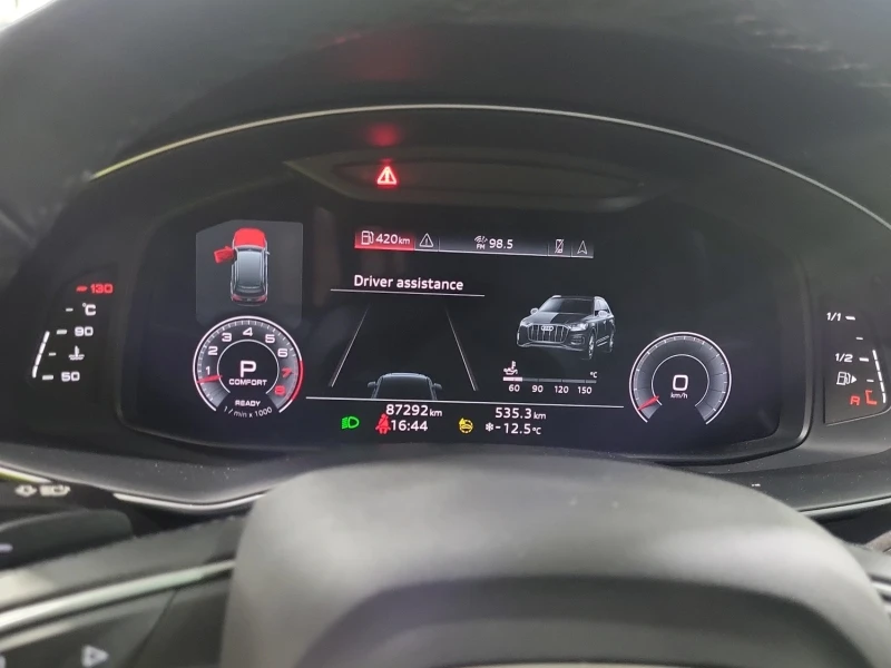 Audi Q7 KOMFORT * * 7 МЕСТА * * CARFAX * * АВТО КРЕДИТ * *, снимка 9 - Автомобили и джипове - 53220577