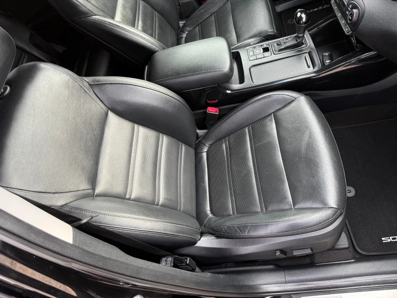 Kia Sorento 2.2 PLATINUM EDITION, снимка 15 - Автомобили и джипове - 53286892