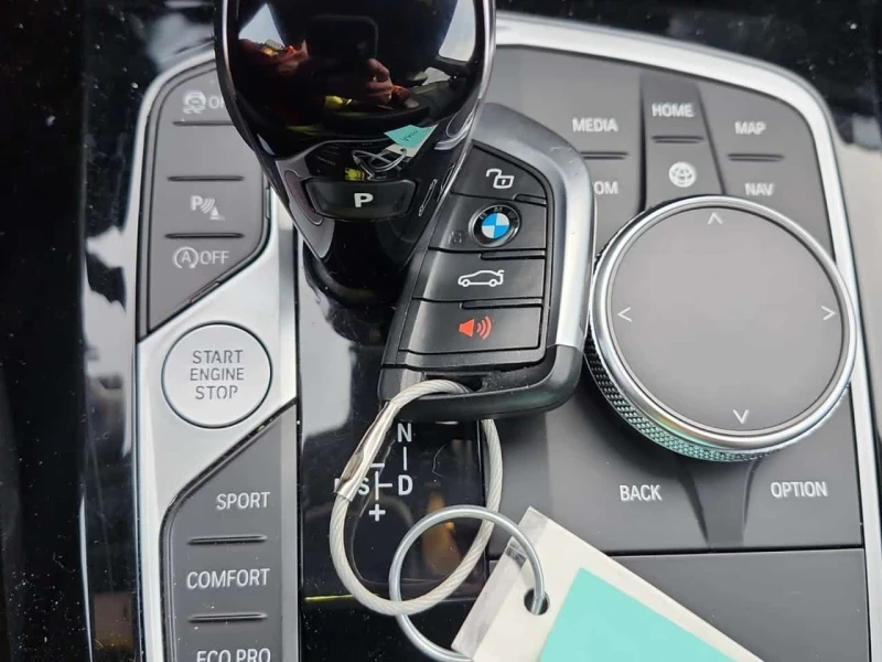 BMW X3 * XDRIVE30I * B46 * PANO * Keyless * ПОДГРЕВИ * , снимка 8 - Автомобили и джипове - 53563195