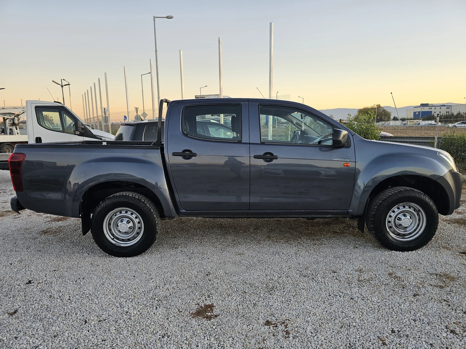 Isuzu D-max 1.9/163k.c./euro6B/ИТАЛИЯ/ЛИЗИНГ - изображение 4