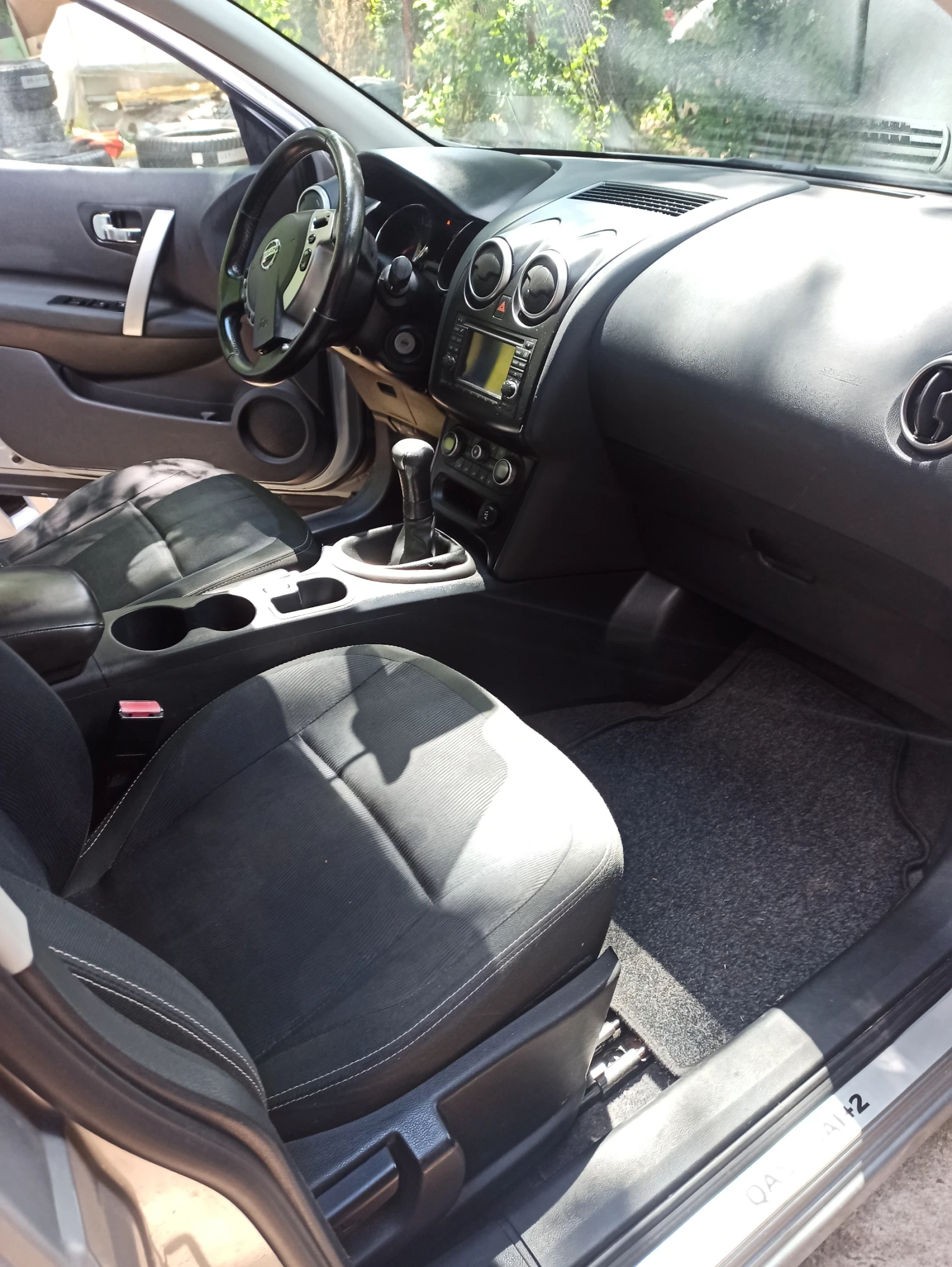 Nissan Qashqai 1.6 I  + 2  - изображение 8