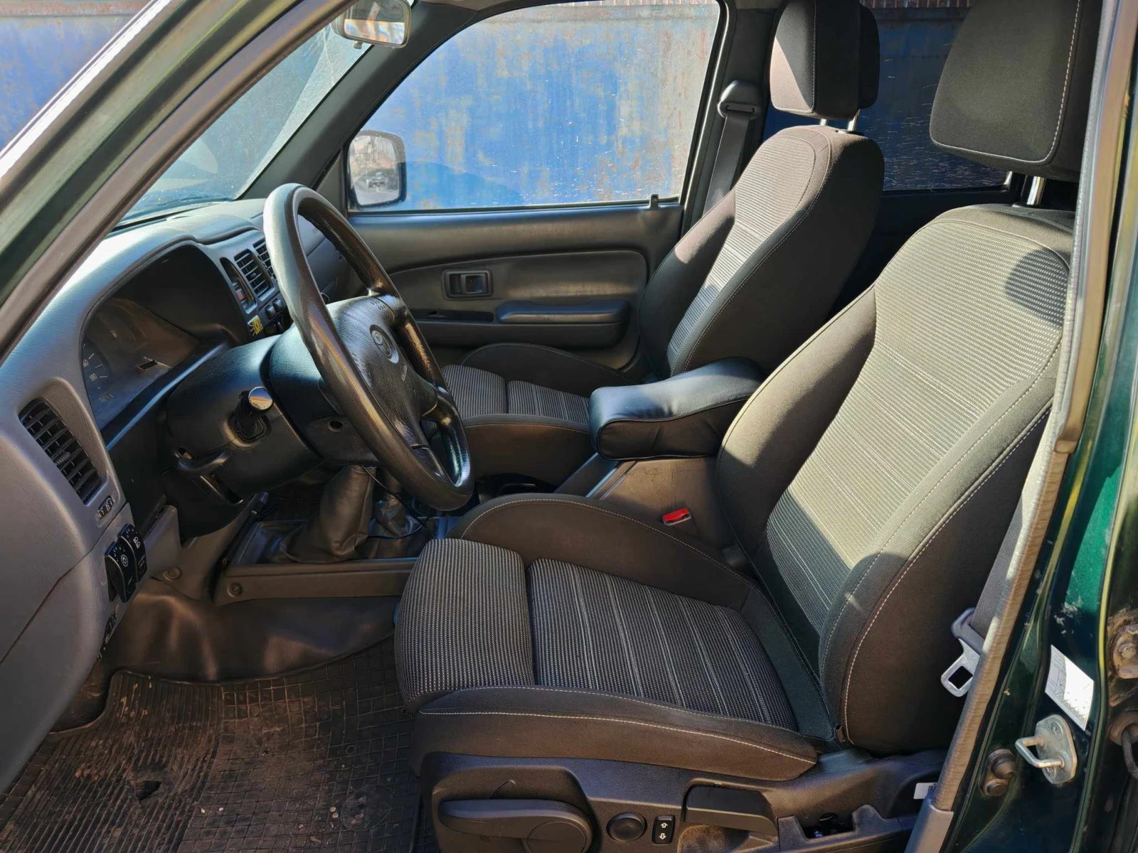 Toyota Hilux 2.5 D4D - изображение 9