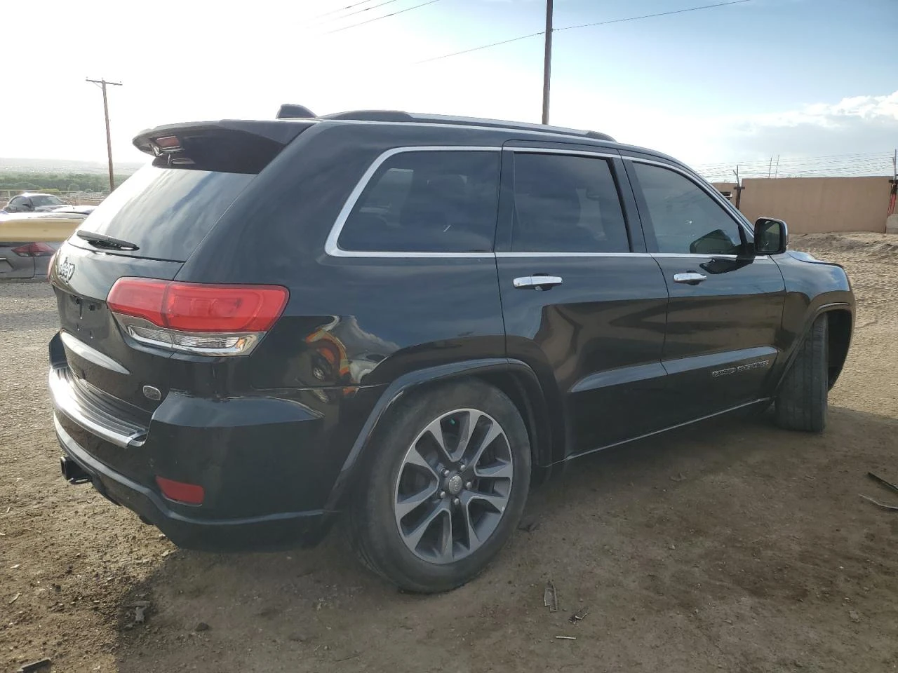 Jeep Grand cherokee OVERLAND Обдух* 8ZF* М.Точка* Въздух* Пано*  - изображение 4