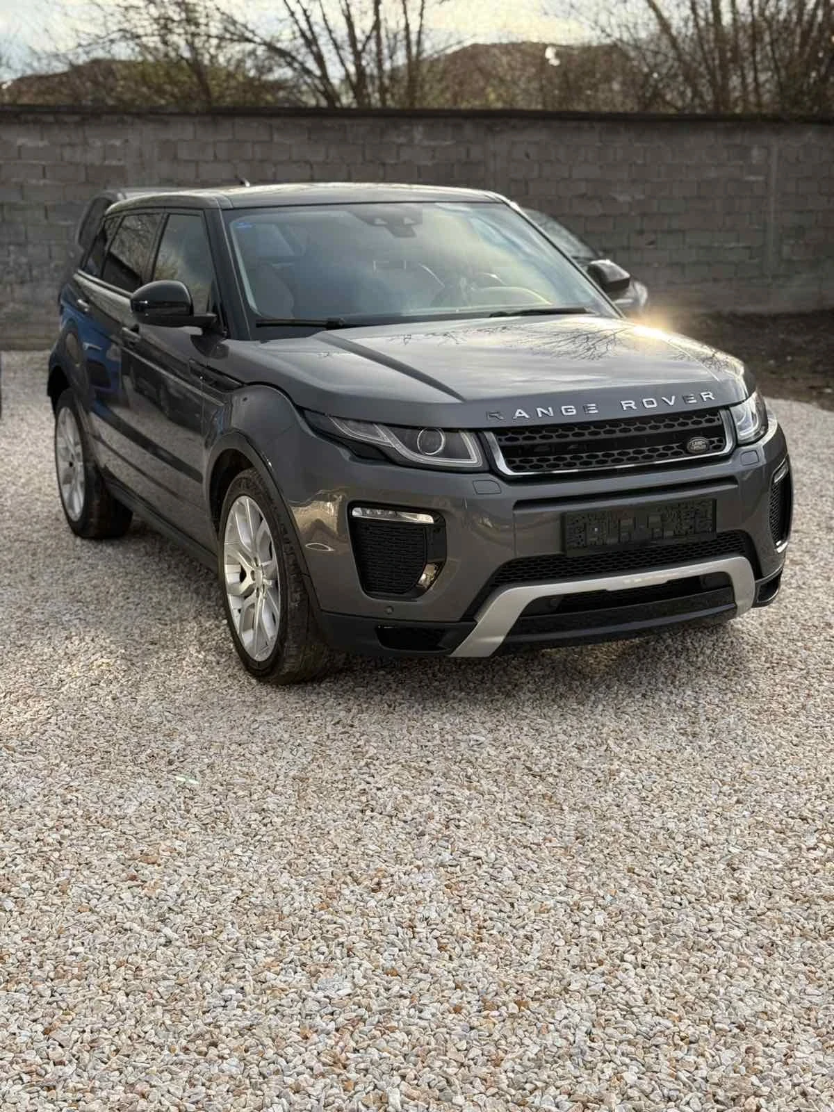 Land Rover Range Rover Evoque, снимка 3 - Автомобили и джипове - 53713522