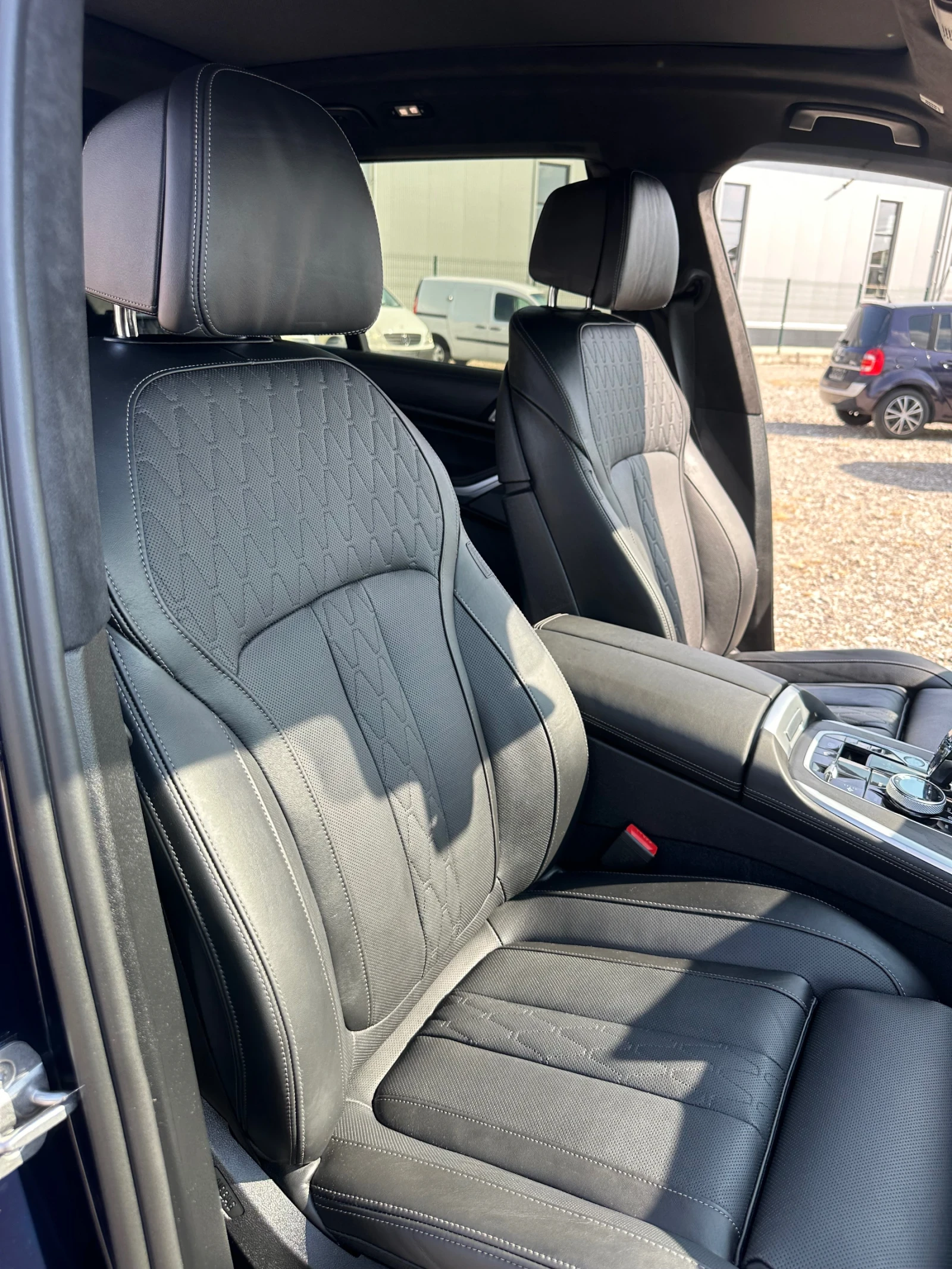 BMW X7 M50i Xdrive , снимка 12 - Автомобили и джипове - 53743628