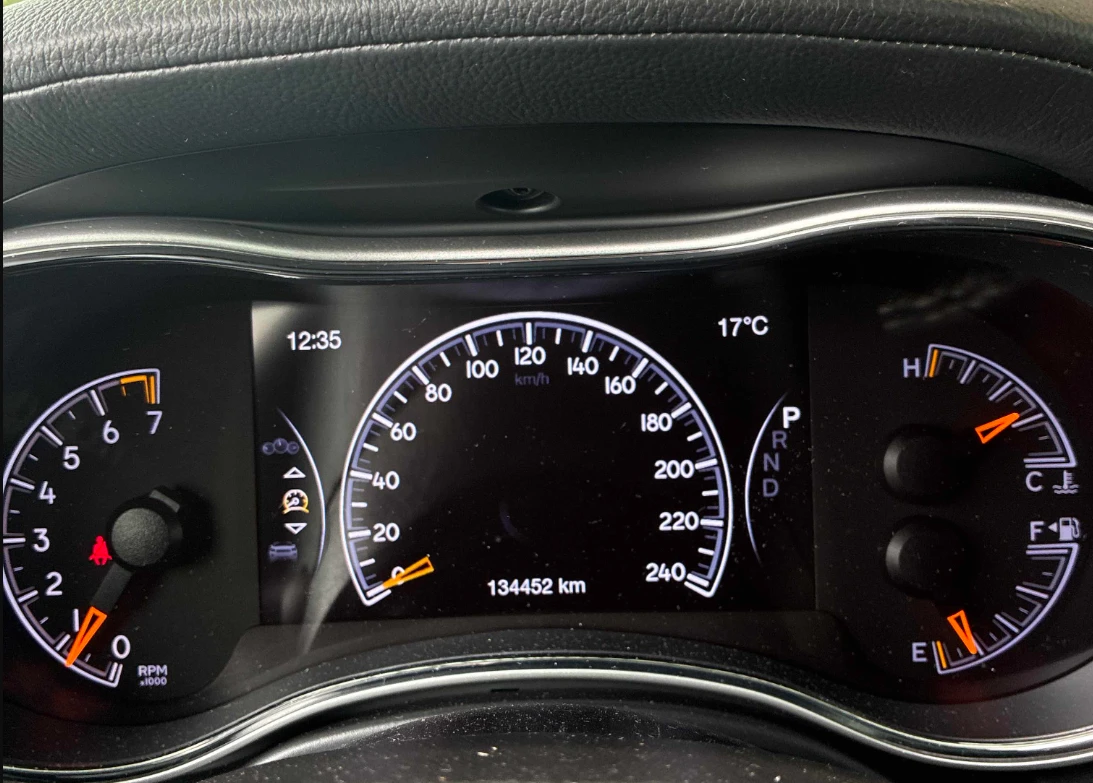 Jeep Grand cherokee SUMMIT* Обдух* Въздушно* H&K* Adaptive-Cruise* ПАН, снимка 8 - Автомобили и джипове - 55967590