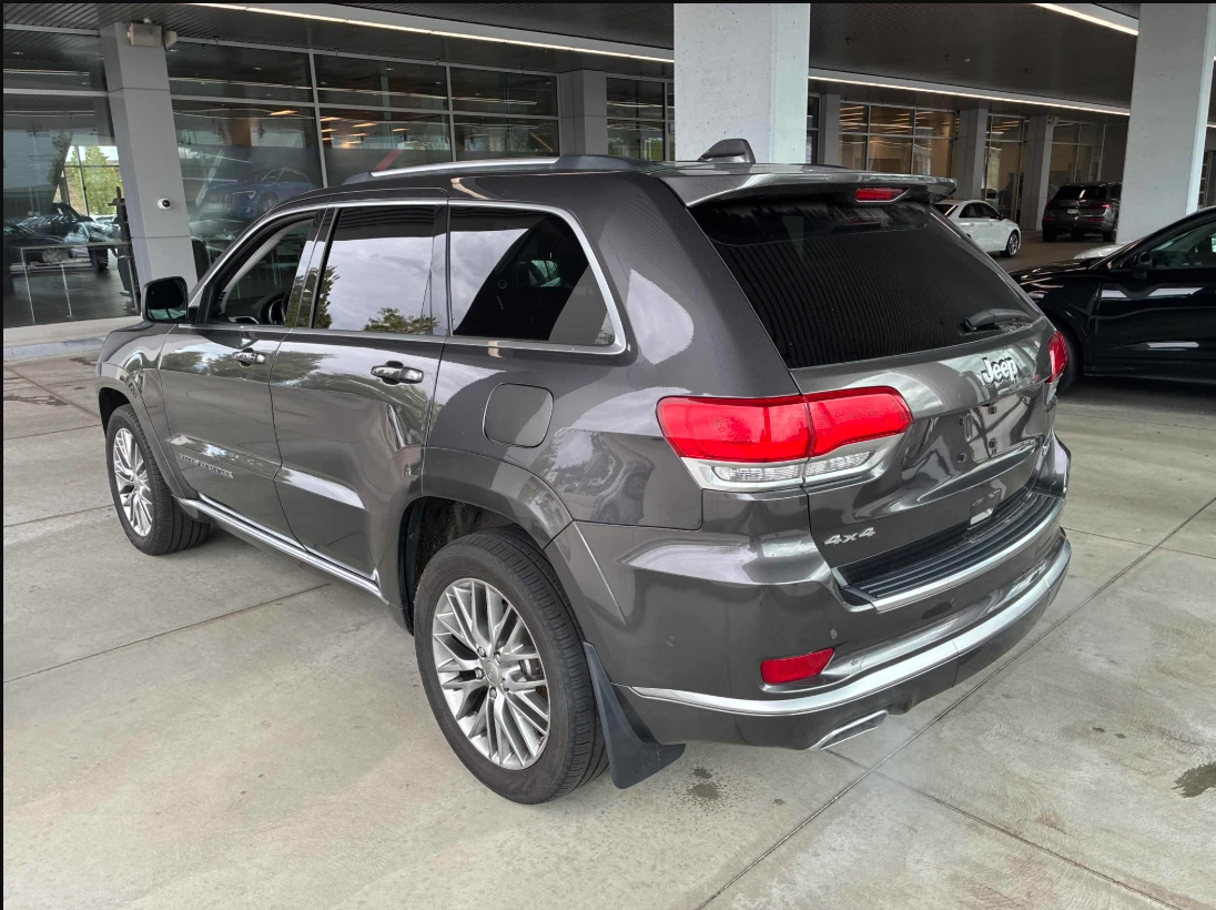 Jeep Grand cherokee SUMMIT* Обдух* Въздушно* H&K* Adaptive-Cruise* ПАН, снимка 2 - Автомобили и джипове - 55967590