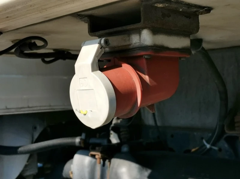 Iveco Daily 50C15 ПАДАЩ БОРД + ТОК / МИНУСОВ, снимка 4 - Бусове и автобуси - 51831782