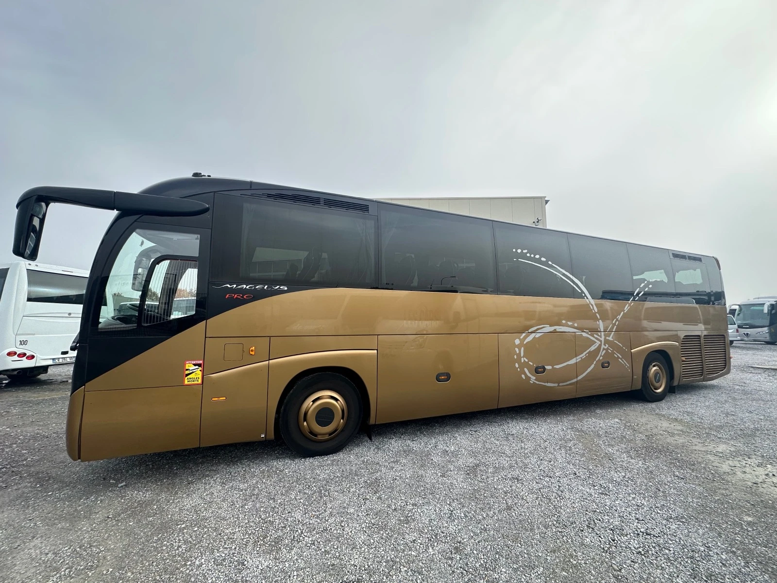 Mercedes-Benz Tourismo Irisbus Magelys  - изображение 6