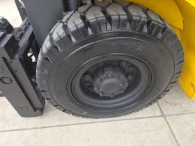 Мотокар Komatsu  5.5 м. / ИЗРАВТИТЕЛ И ПОЗИЦИОНЕР / АВТОМАТ / ГАЗ, снимка 15