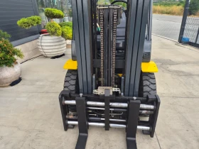 Мотокар Komatsu  5.5 м. / ИЗРАВТИТЕЛ И ПОЗИЦИОНЕР / АВТОМАТ / ГАЗ, снимка 9