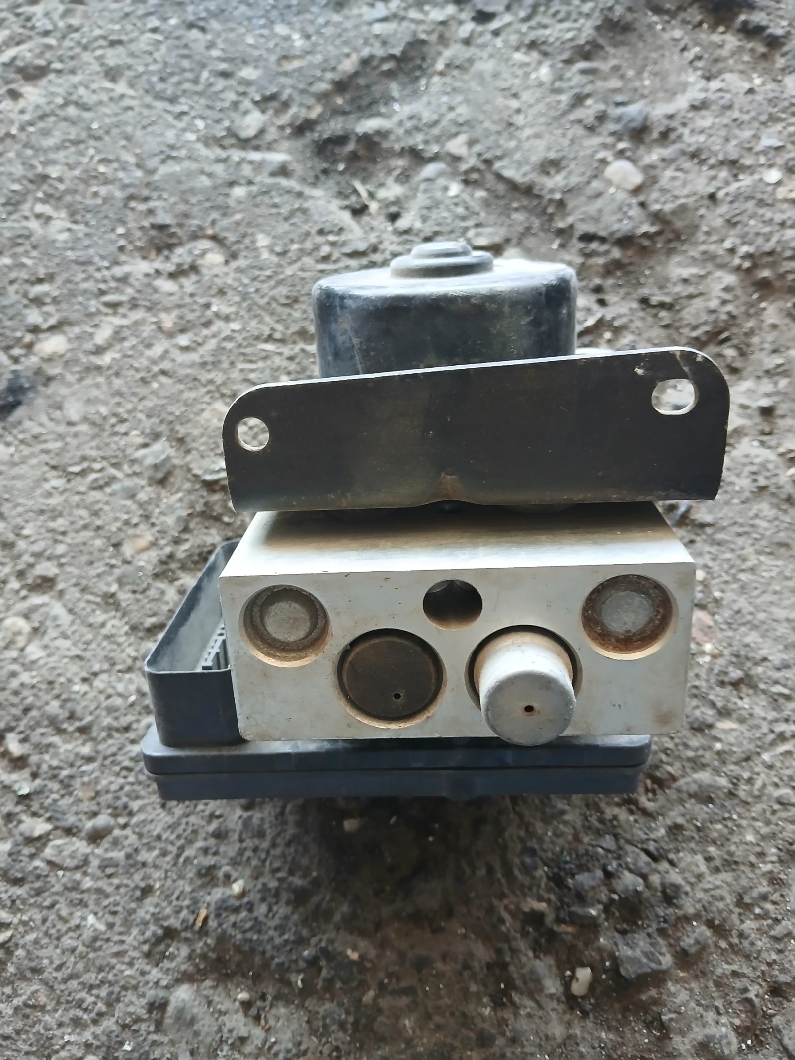 48940-09300 ABS помпа Ssang Yong Rexton 2.7 , снимка 4 - Части - 54709080