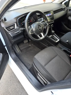Renault Clio 1.6 e- tech, снимка 10