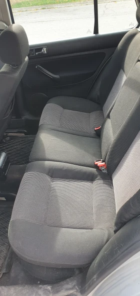 VW Golf 1.6 бензин - 2300 лв. / 1175.97 € - 62571398 7