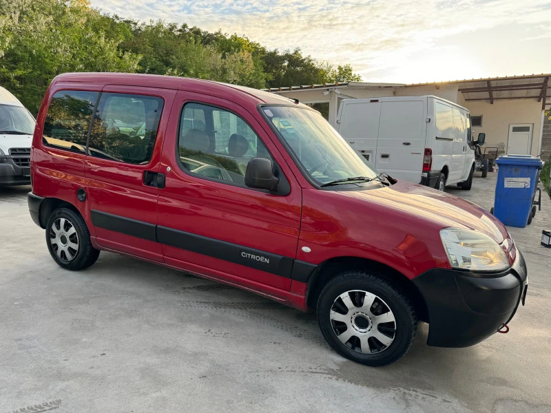 Citroen Berlingo 1.4 бензин, снимка 4 - Автомобили и джипове - 47293398