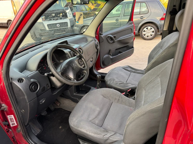 Citroen Berlingo 1.4 бензин, снимка 9 - Автомобили и джипове - 47293398