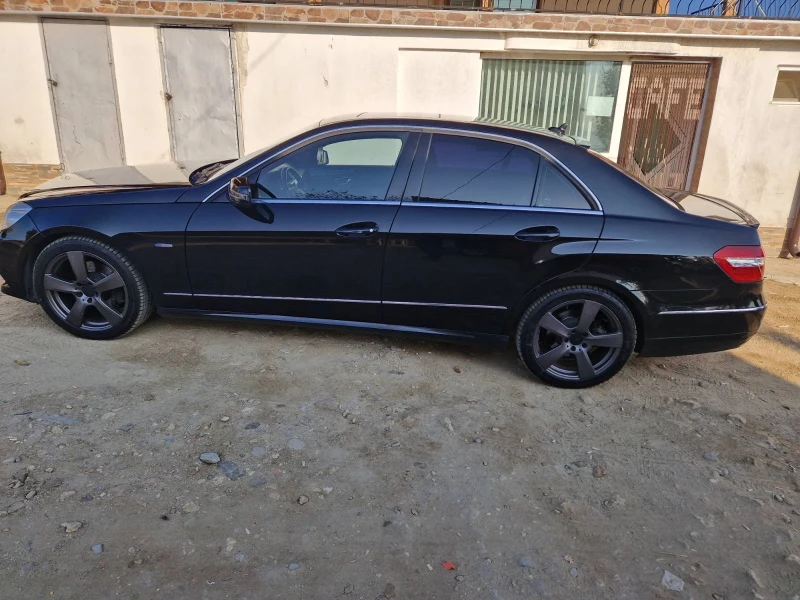 Mercedes-Benz E 350 4matic, снимка 3 - Автомобили и джипове - 48361183