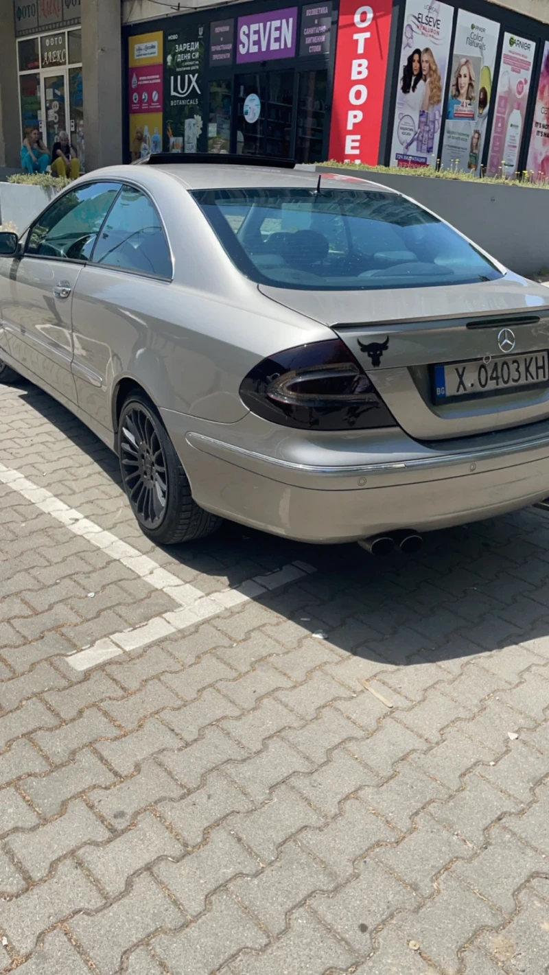 Mercedes-Benz CLK 270, снимка 4 - Автомобили и джипове - 47959881