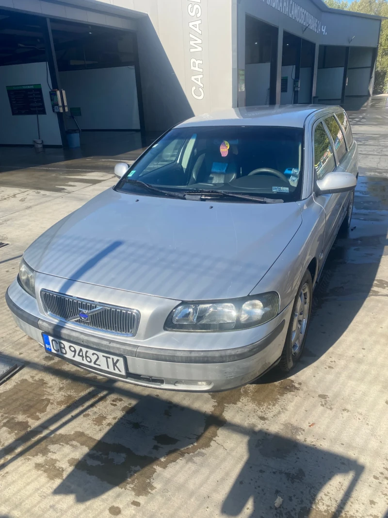 Volvo V70, снимка 7 - Автомобили и джипове - 48650080