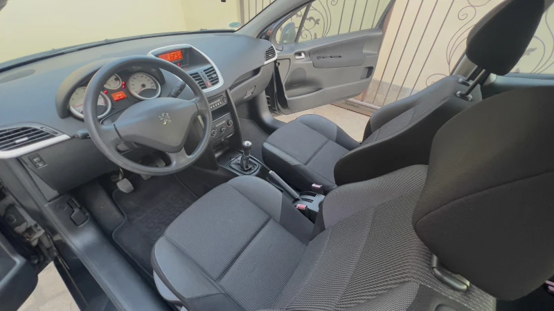 Peugeot 207 1.4 VTi, снимка 4 - Автомобили и джипове - 49248934