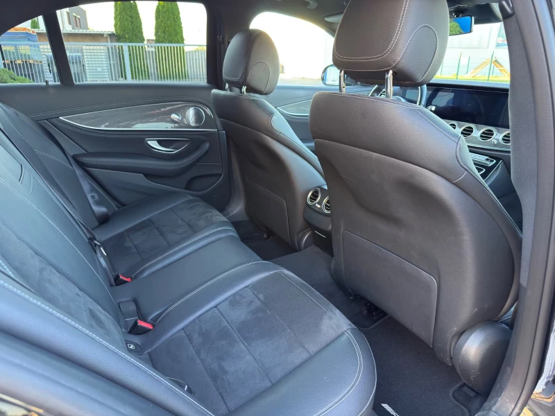 Mercedes-Benz E 220 d/AMG/4MATIC/194HP/MULTIBEAM/360CAM/BURM/NAVI/783f, снимка 12 - Автомобили и джипове - 51777036