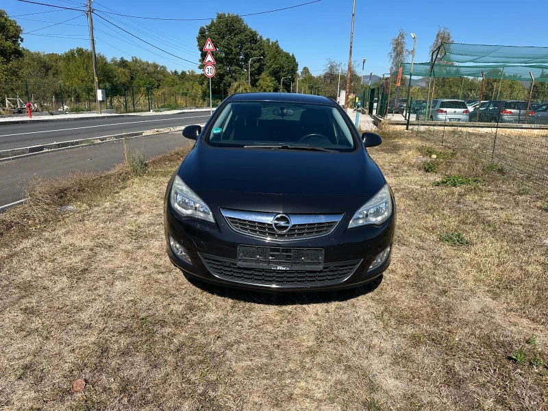 Opel Astra 1.6 I  ABТОМАТ, снимка 2 - Автомобили и джипове - 51794871