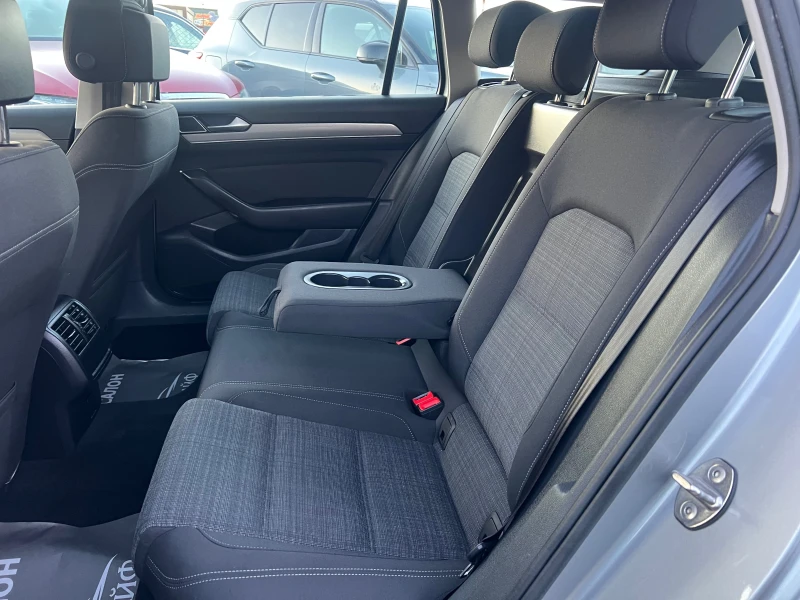 VW Passat FACELIFT 2.0TDI-150 DSG DISTR. KEY LESS GO, снимка 11 - Автомобили и джипове - 52527743