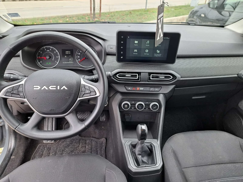 Dacia Logan, снимка 8 - Автомобили и джипове - 52654819