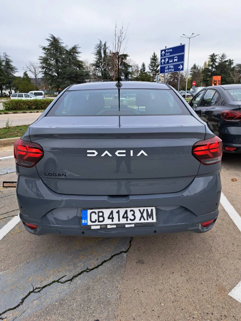 Dacia Logan, снимка 4 - Автомобили и джипове - 52654819