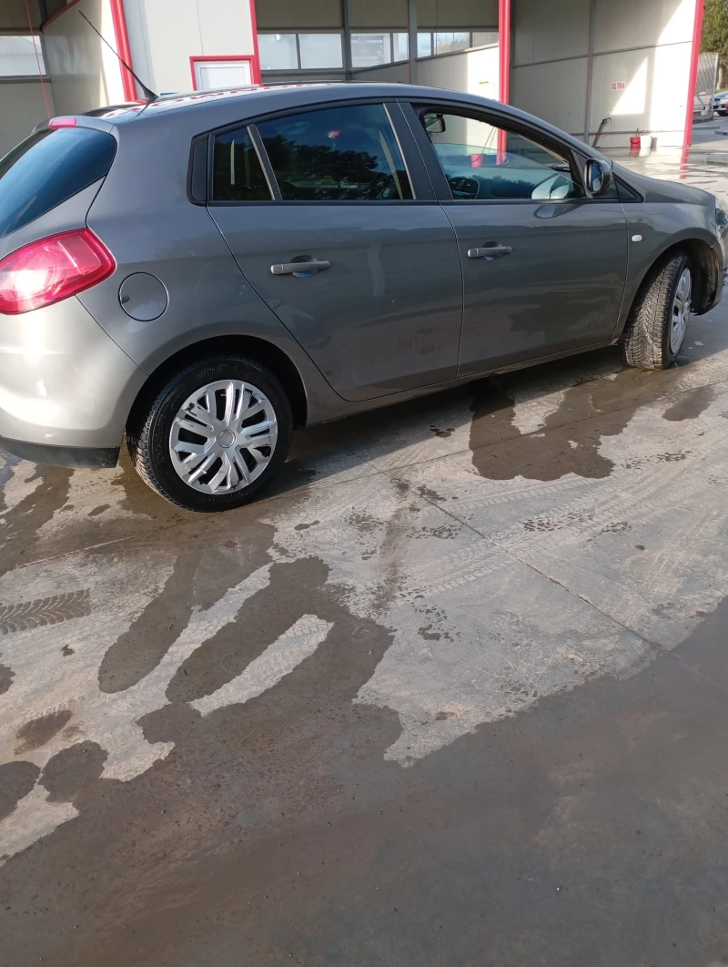 Fiat Bravo 1.4Т-Jet 120kc, снимка 9 - Автомобили и джипове - 52674717