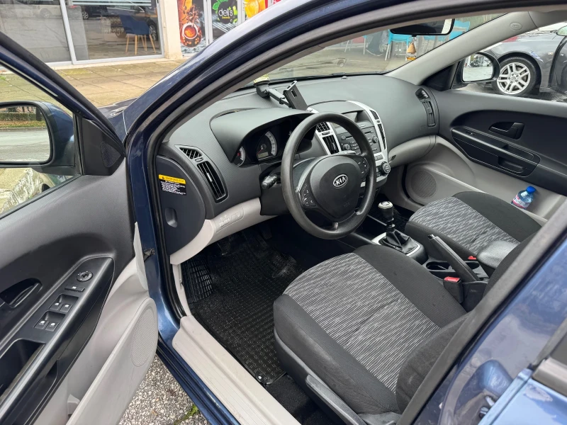 Kia Ceed, снимка 10 - Автомобили и джипове - 52678467