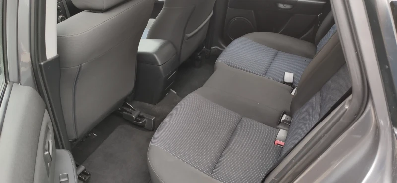 Mazda 3, снимка 12 - Автомобили и джипове - 53404414