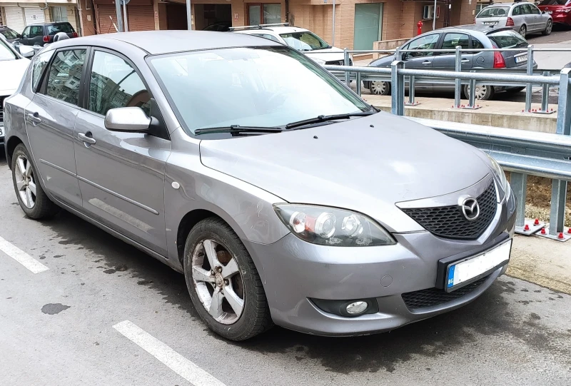 Mazda 3, снимка 15 - Автомобили и джипове - 53404414
