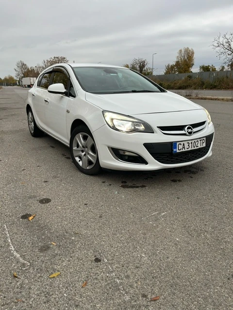 Opel Astra 1.7 CDTI Cosmo - изображение 2