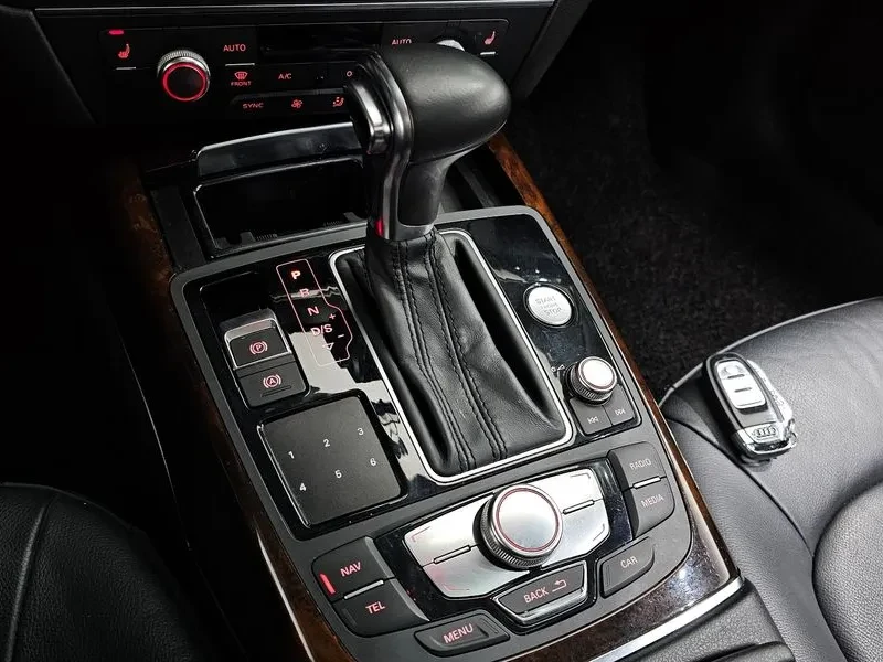 Audi A7 3.0 TDI Quattro, снимка 9 - Автомобили и джипове - 54562147