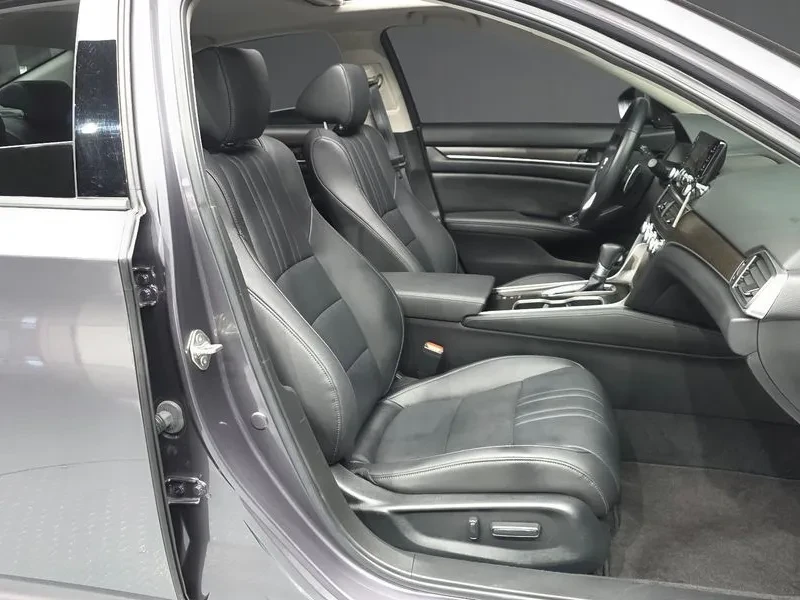 Honda Accord 10Th Generation 1.5 Turbo, снимка 11 - Автомобили и джипове - 55951278