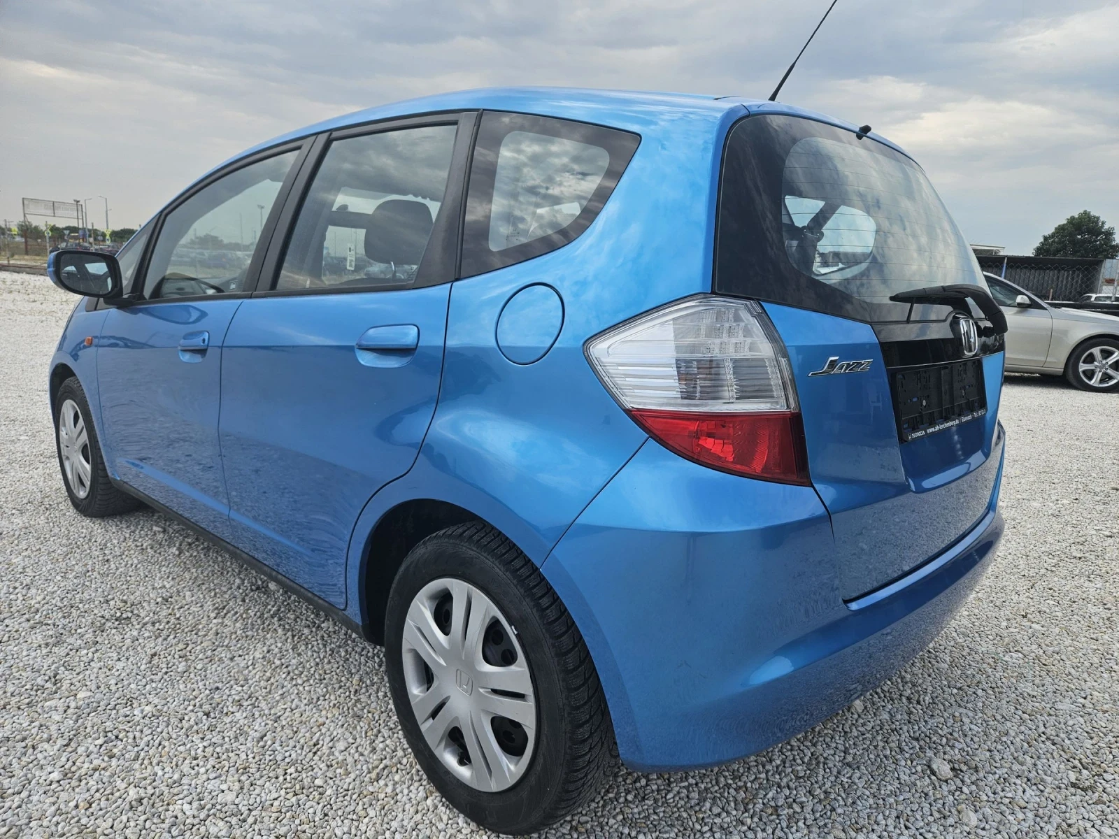 Honda Jazz 1.2 - изображение 4