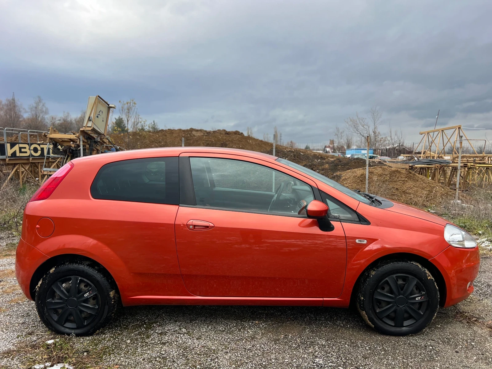 Fiat Punto 1.4i Klimatik//Euro4 - изображение 8