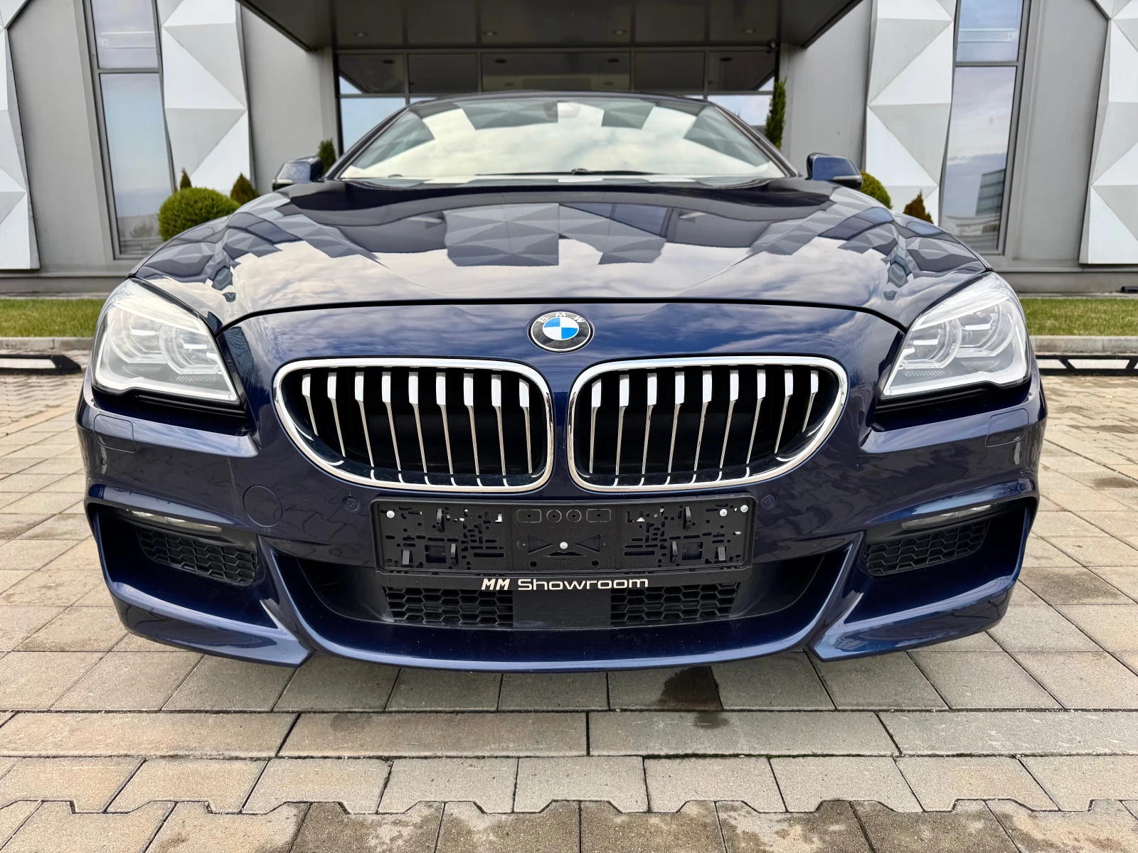 BMW 640 FACE-LED-XD-HEAD-UP-ВАКУМ-МSPORT-360КАМЕРИ-BLIND - изображение 2