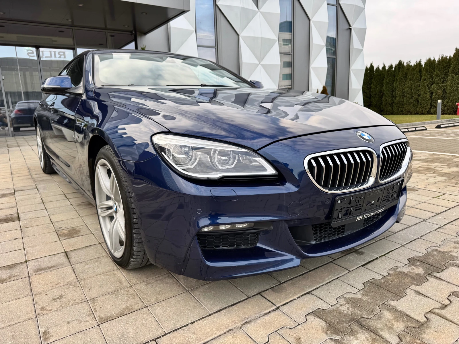 BMW 640 FACE-LED-XD-HEAD-UP-ВАКУМ-МSPORT-360КАМЕРИ-BLIND - изображение 3