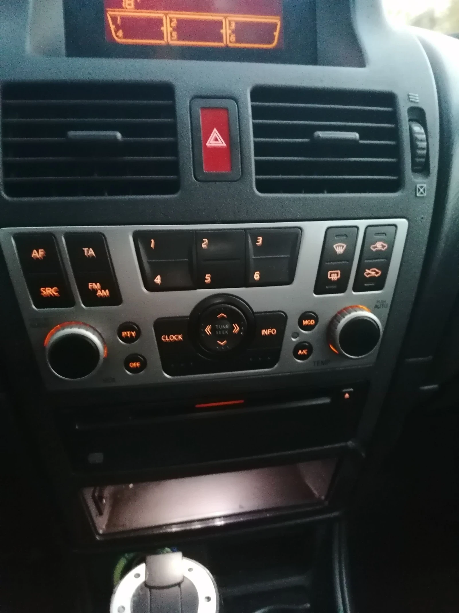 Nissan Almera  - изображение 7