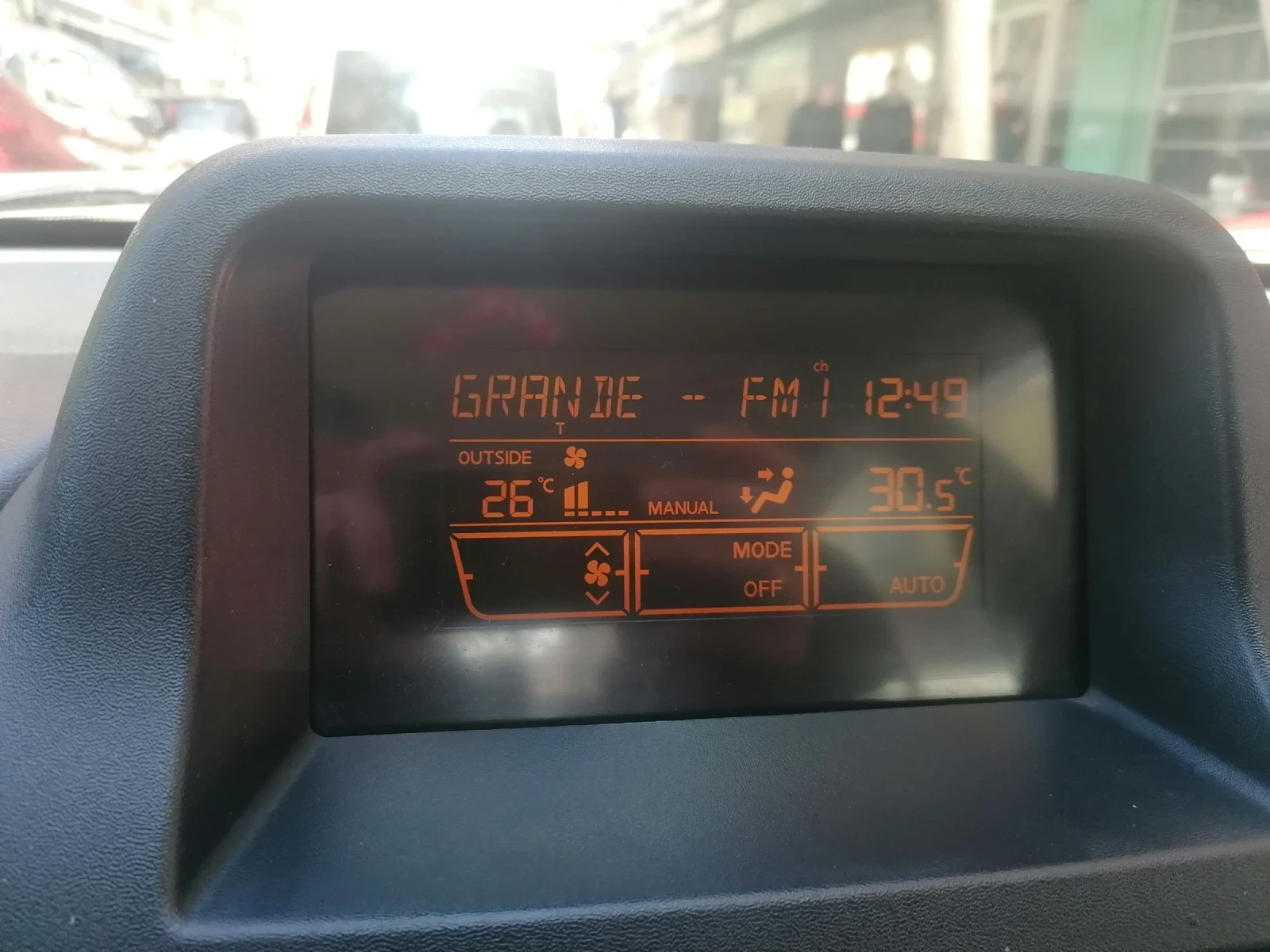 Nissan Almera  - изображение 2