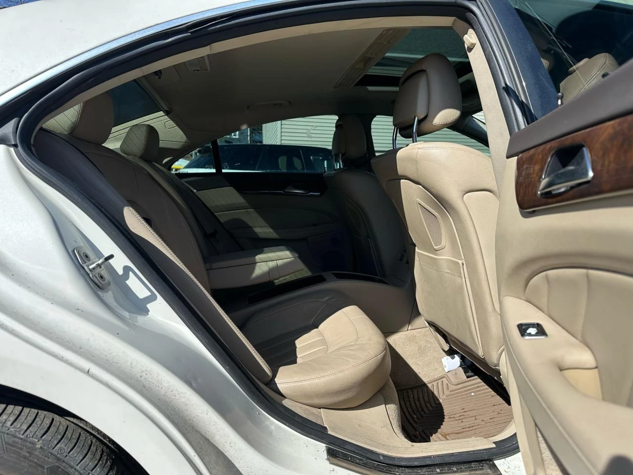 Mercedes-Benz CLS 550 4MATIC* harman/kardon* подгрев* обдухване* AMG-пак - изображение 6