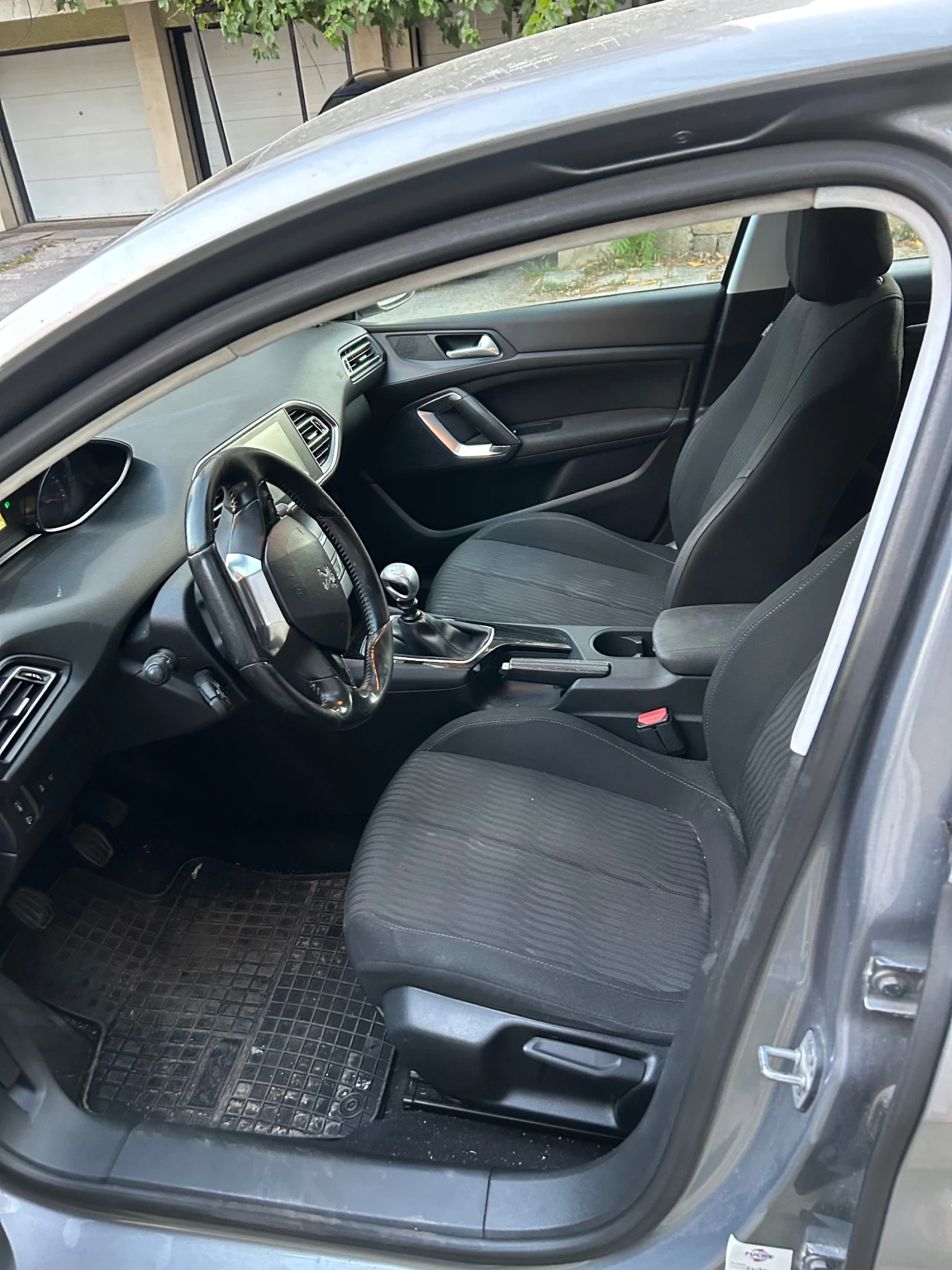 Peugeot 308 1.6 HDI - изображение 5