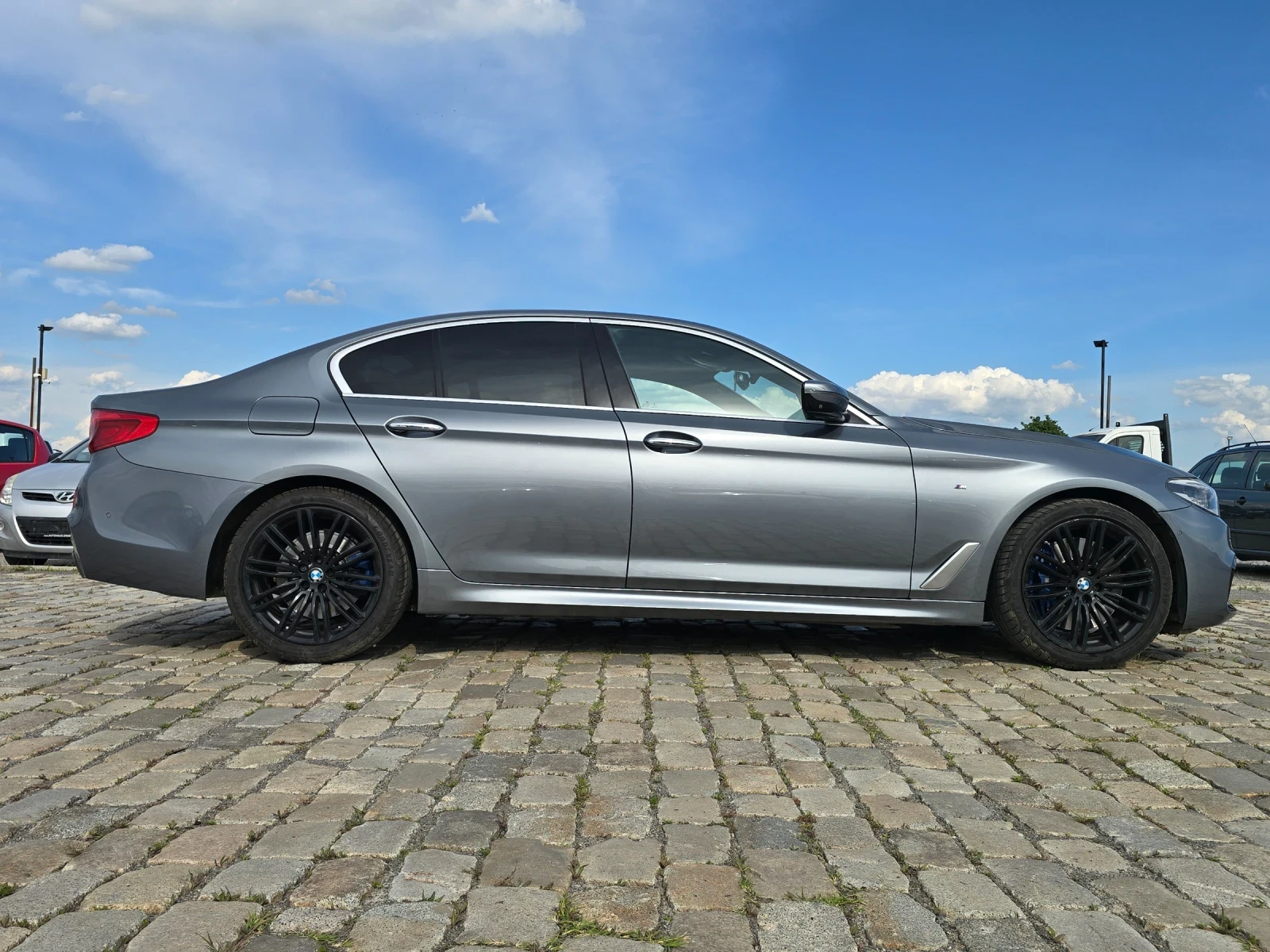 BMW 540 i xDrive ВСИЧКО ПЛАТЕНО FULL EXTRAS - изображение 5