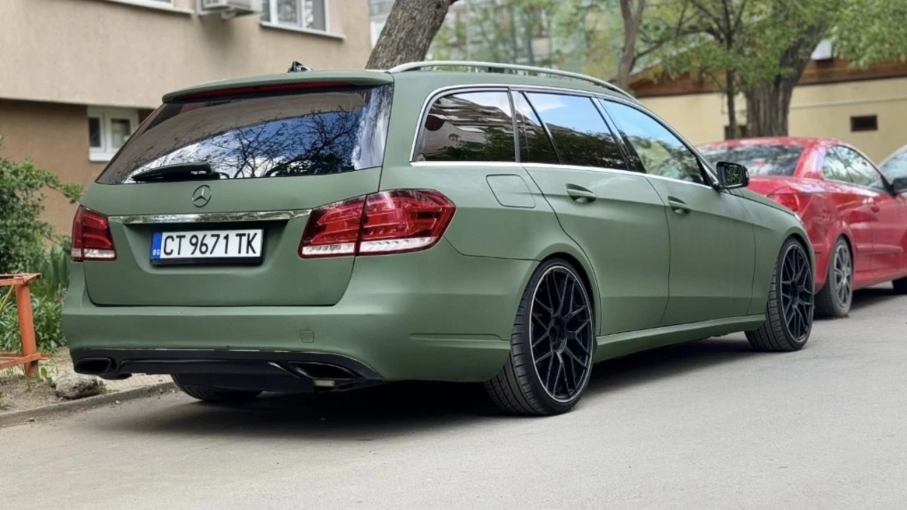 Mercedes-Benz E 300 231к.с. Bluetec 9-скорости - изображение 5